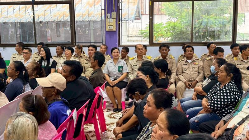 8. โครงการ “หน่วยบำบัดทุกข์ บำรุงสุข สร้างรอยยิ้มให้ประชาชน”